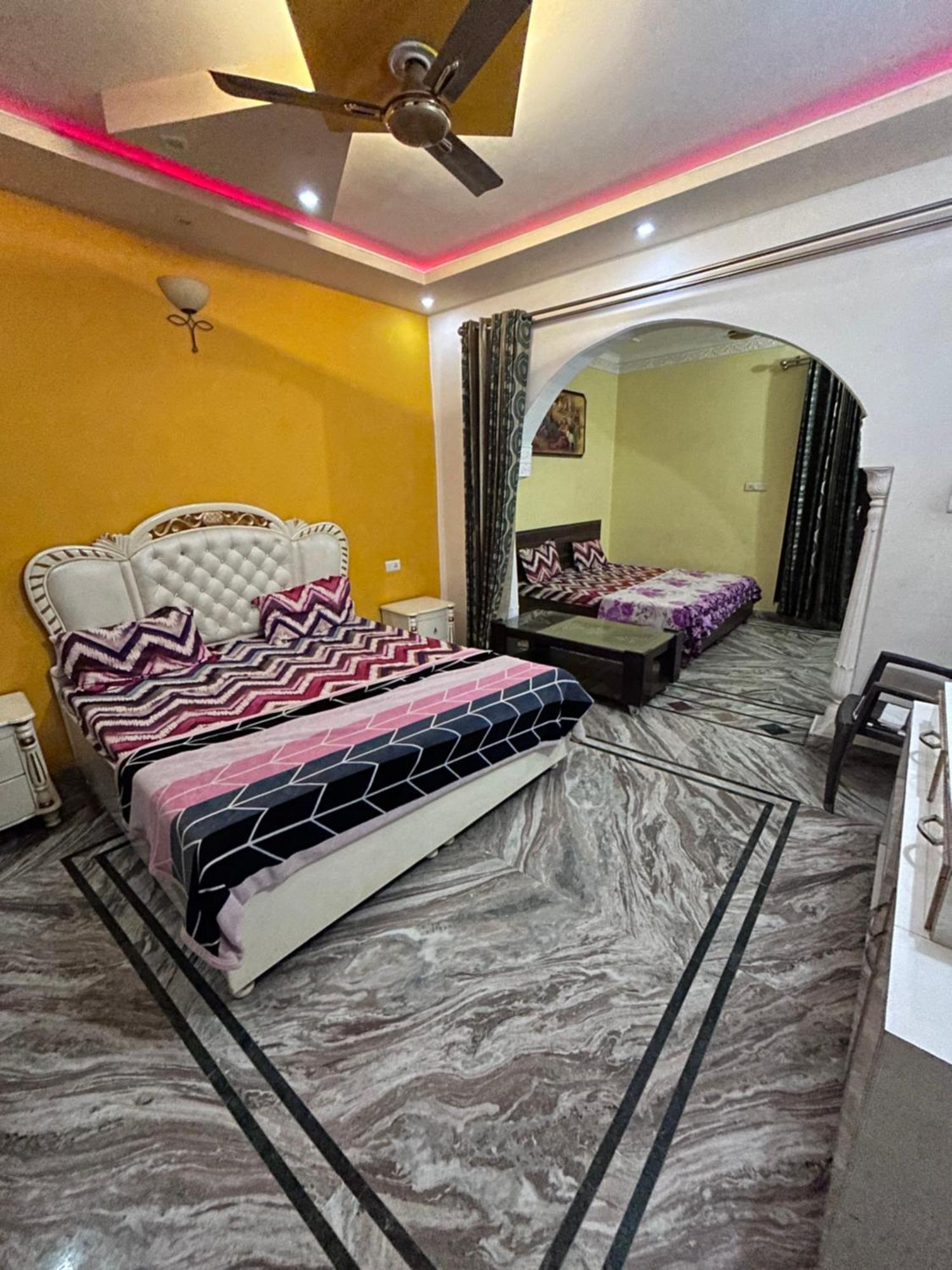 S4 Home Stay -5 Mint From Golden Temple Amritsar Exterior photo