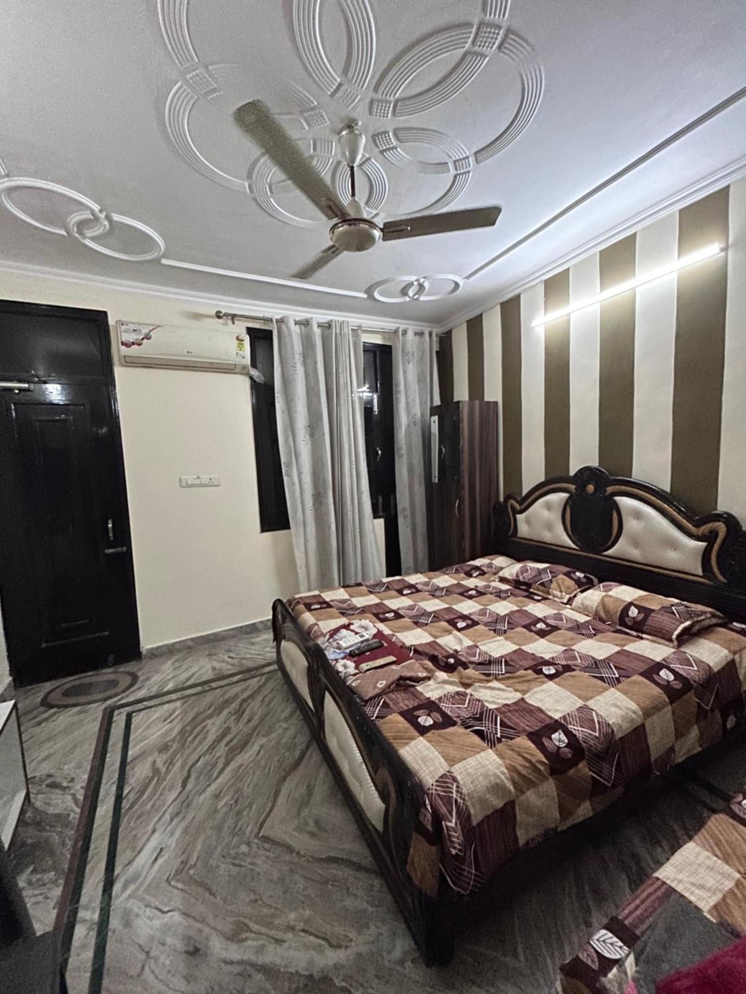 S4 Home Stay -5 Mint From Golden Temple Amritsar Exterior photo